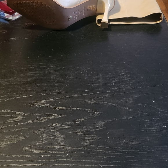 Elegant Western Tan Leather Women's Boots - Picture 5 of 7